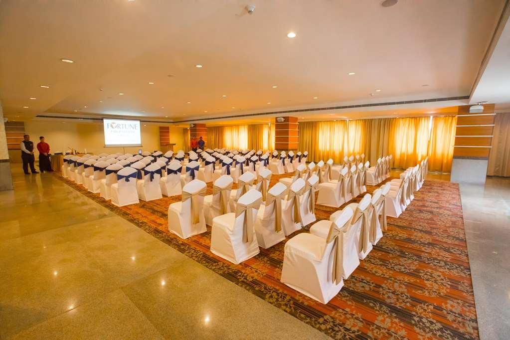 Fortune Park Jp Celestial, Bengaluru - Member Itc Hotels' Group Съоръжения снимка